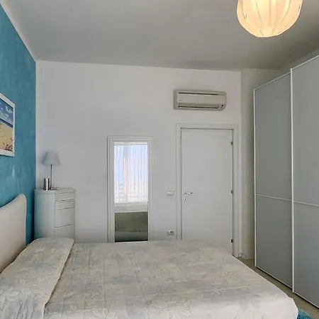 Daire Key West Dıraç